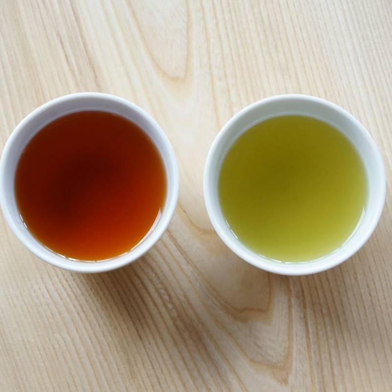 Japanese black tea versus green tea - Ocha & Co.